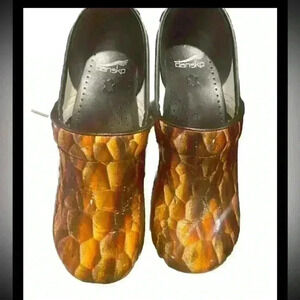 Dansko Tigers Eye Snake Gold & Bronze Patent Leather Professional Clogs EU 39